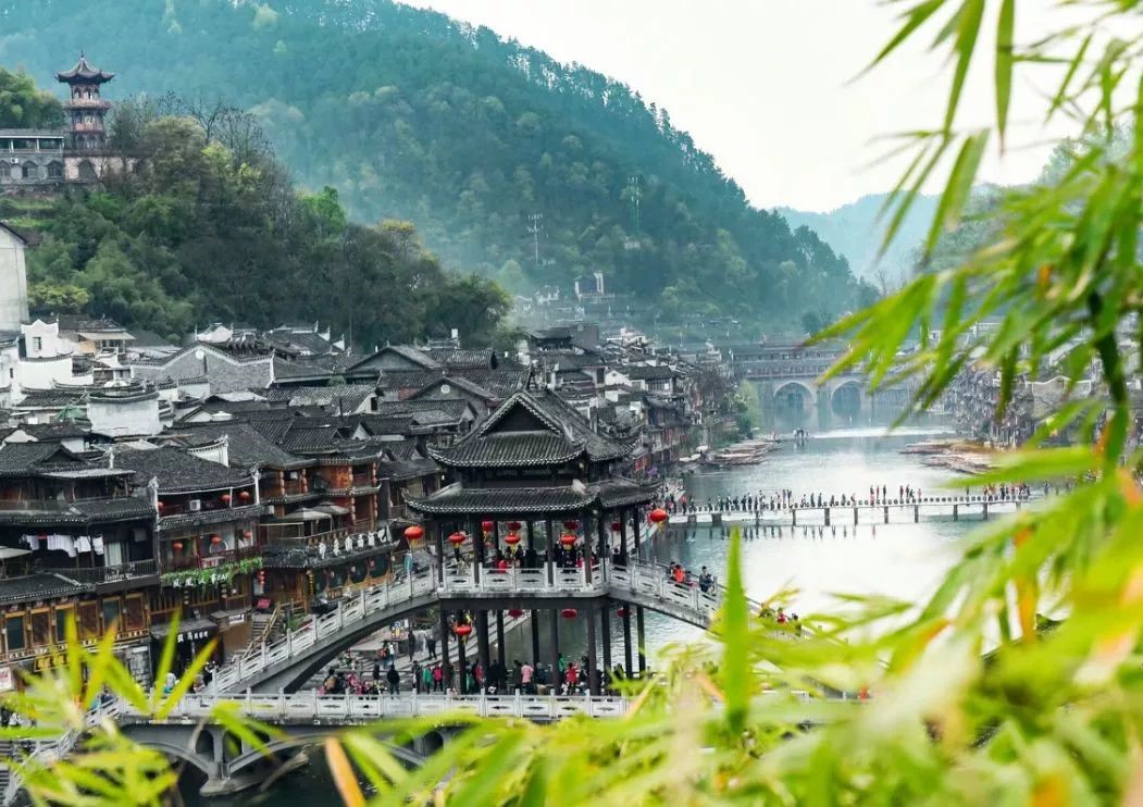 古鎮(zhèn)情懷：30個(gè)古鎮(zhèn)愿有人與你一起踏足！