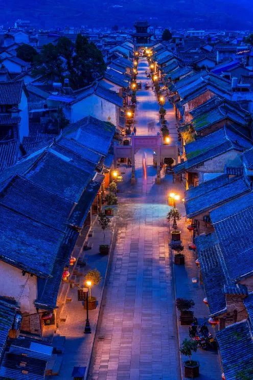 古鎮(zhèn)情懷：30個古鎮(zhèn)愿有人與你一起踏足！