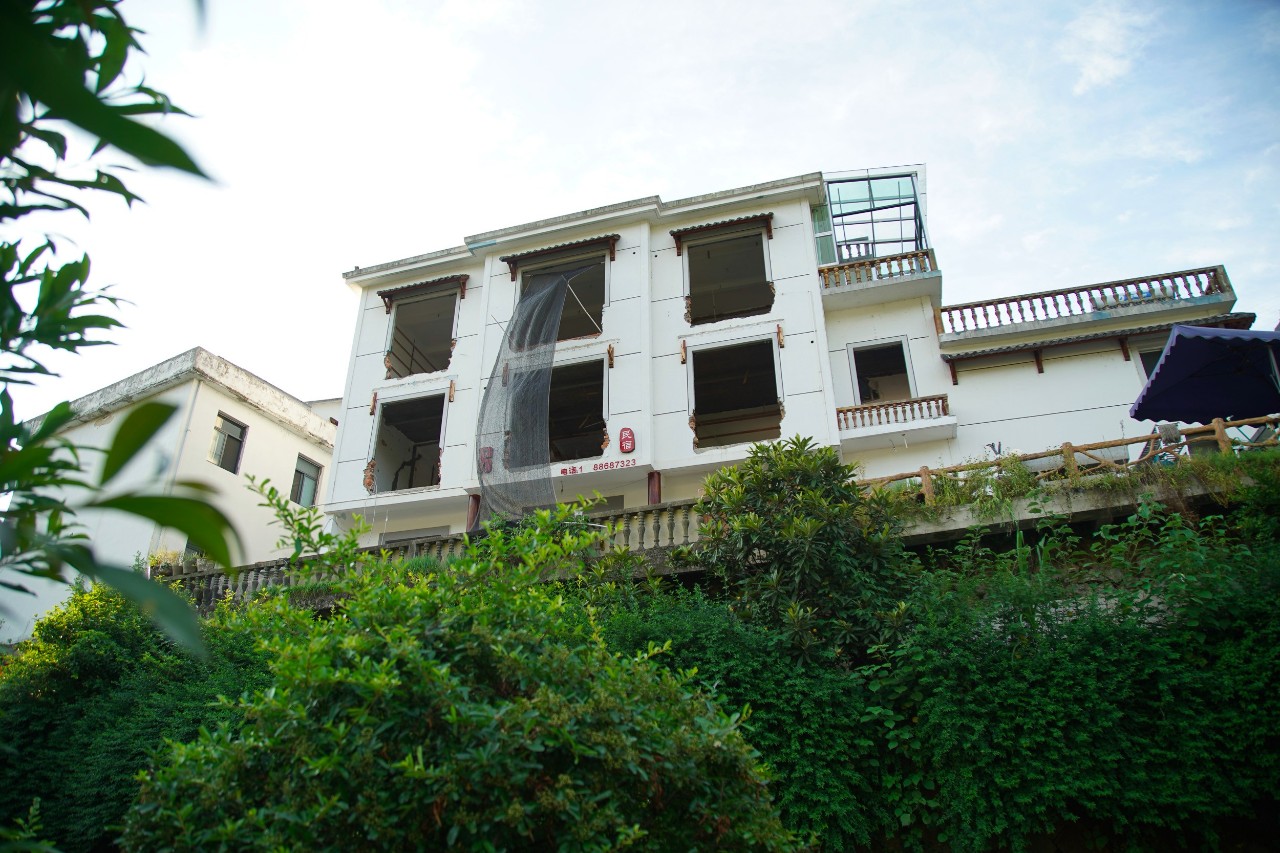 點叁民宿，千島湖坐船賞景豈不詩意？