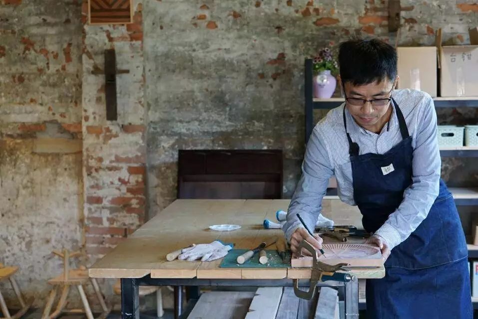 廣州·菁木山舍，有個(gè)木屋開(kāi)滿鮮花看花開(kāi)花落