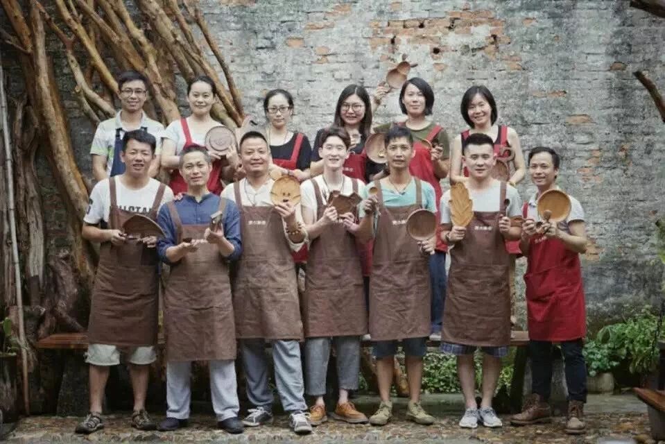 廣州·菁木山舍，有個(gè)木屋開滿鮮花看花開花落