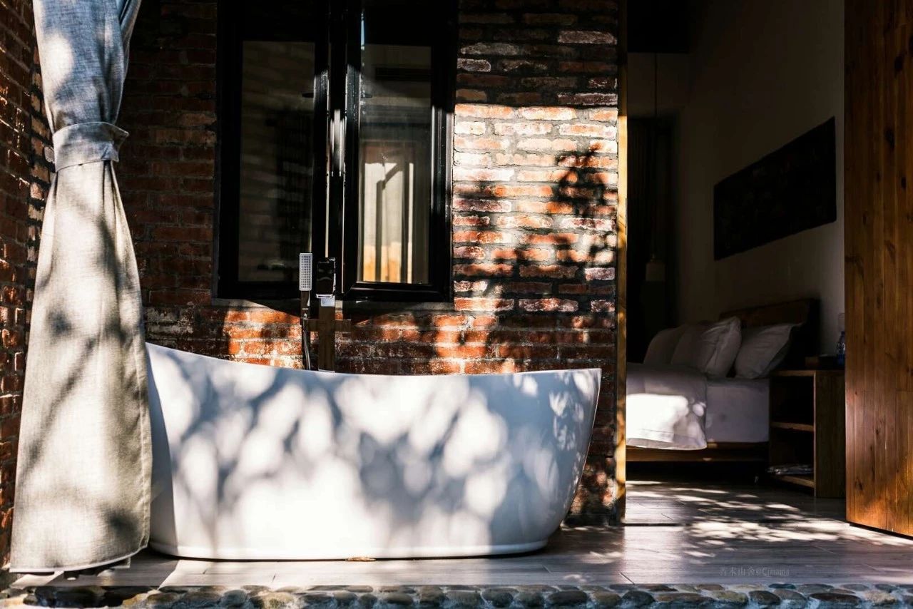 廣州·菁木山舍，有個木屋開滿鮮花看花開花落