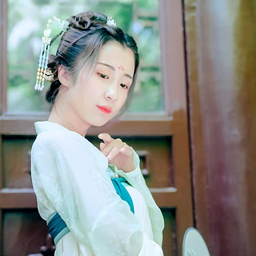 清新繡球花女生頭像，唯美古風真人頭像