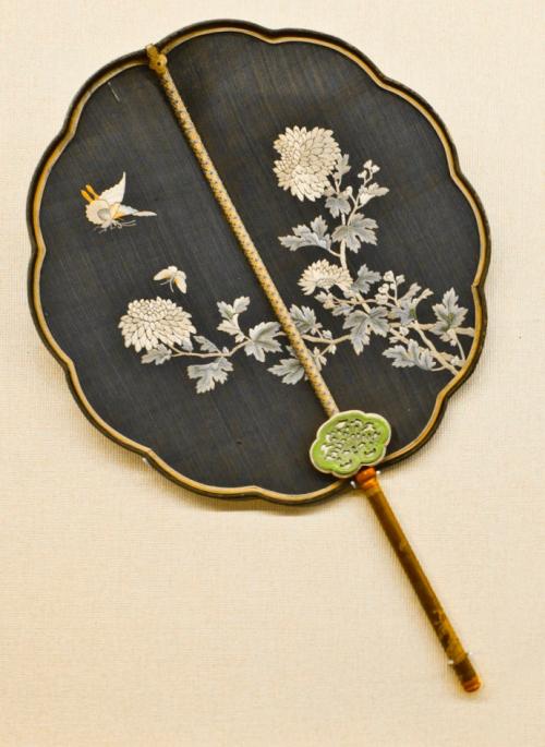 扇子輕搖，自古多風(fēng)雅！