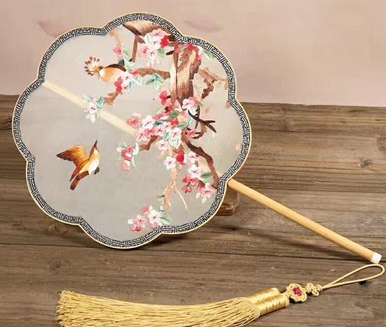 扇子輕搖，自古多風(fēng)雅！