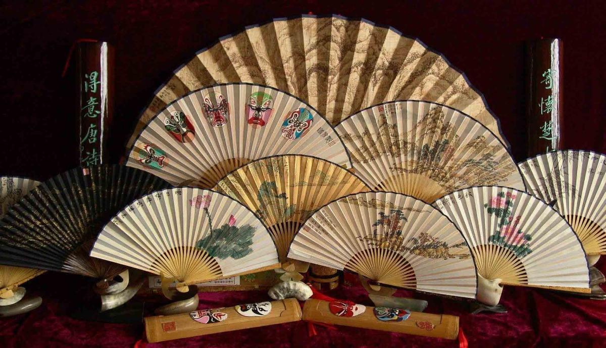 扇子輕搖，自古多風(fēng)雅！