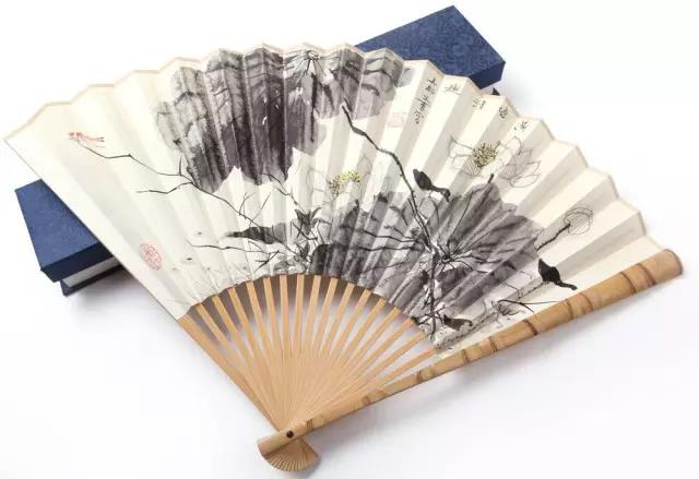 一把扇子風(fēng)情萬種：搖出最美的匠心啟航閱讀！