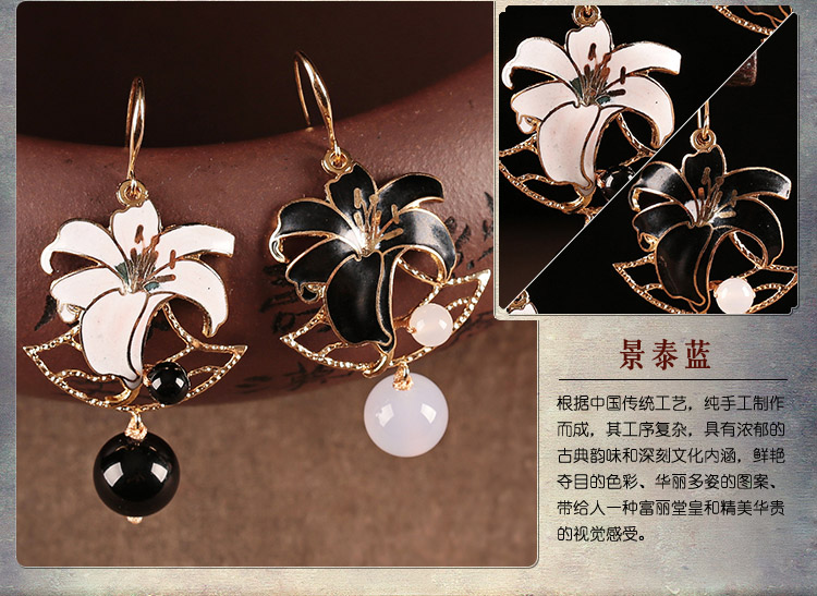 黑白百合花耳環(huán)，優(yōu)雅曼妙的首飾!