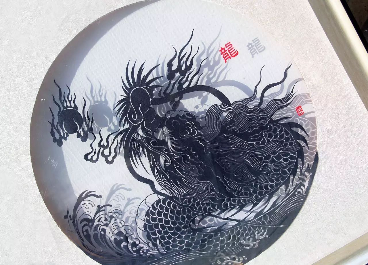 剪紙藝術(shù)作品：一次鏤空一根線條的信仰！