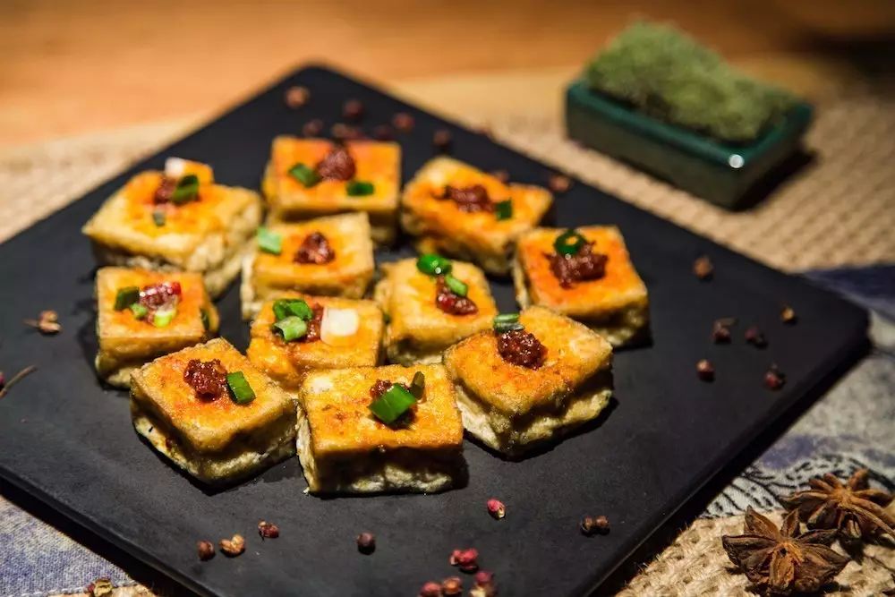 黃山·月棲溪，像老建筑經(jīng)時(shí)光沉淀越來(lái)有味道