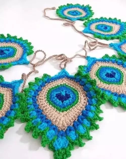 孔雀羽毛編織作品，驚艷眾人！