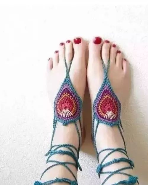 孔雀羽毛編織作品，驚艷眾人！