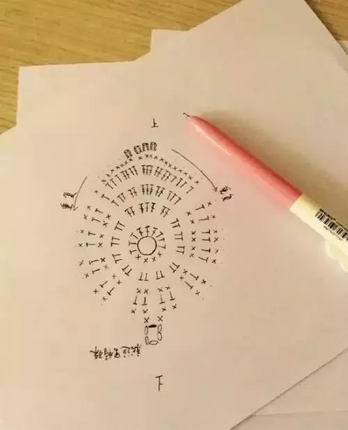 孔雀羽毛編織作品，驚艷眾人！