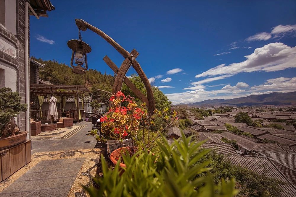 麗江·白馬里，千年古城化作最美背景