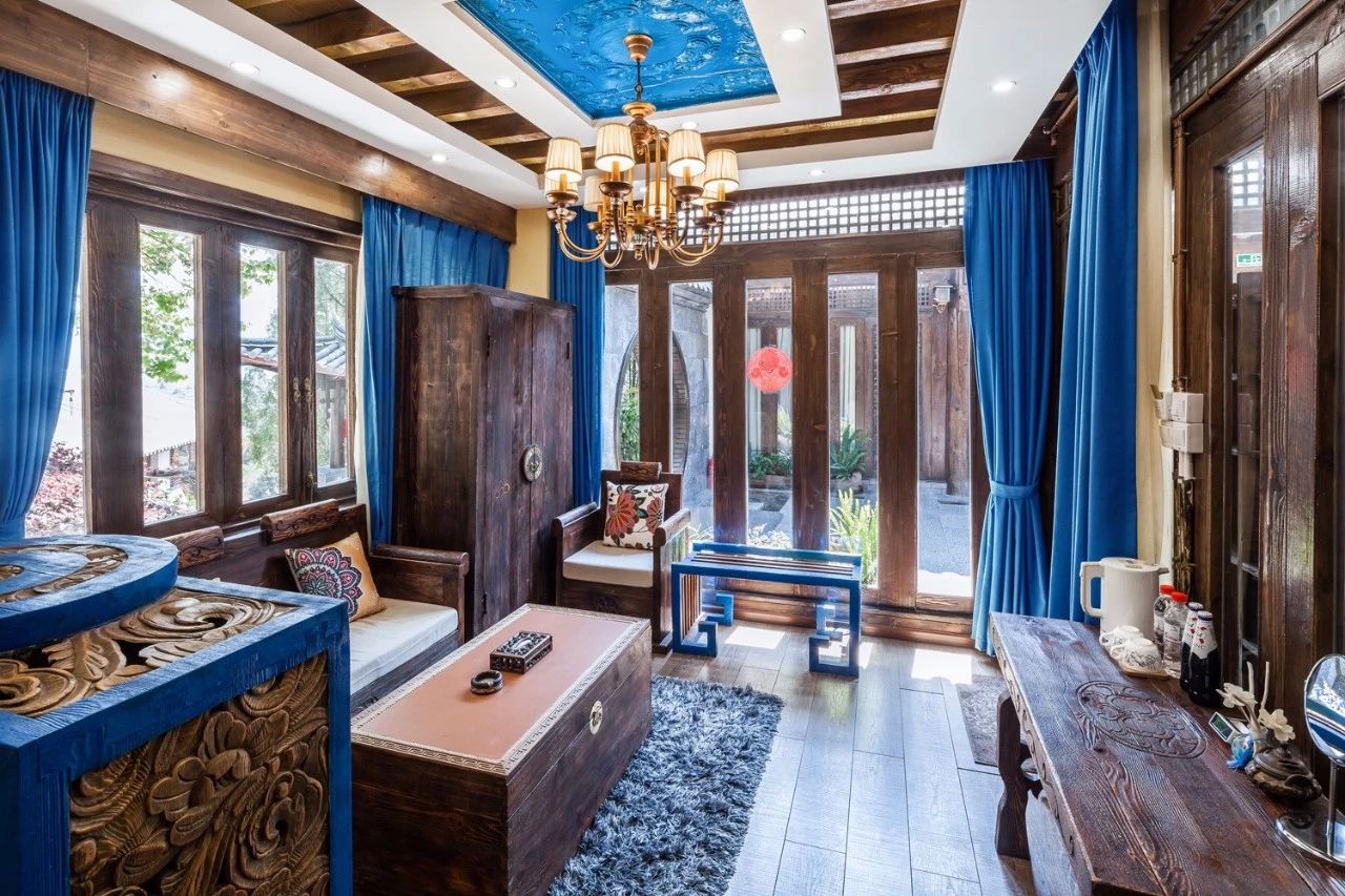 麗江·白馬里，千年古城化作最美背景