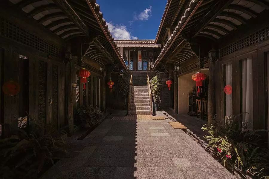 麗江·白馬里，千年古城化作最美背景