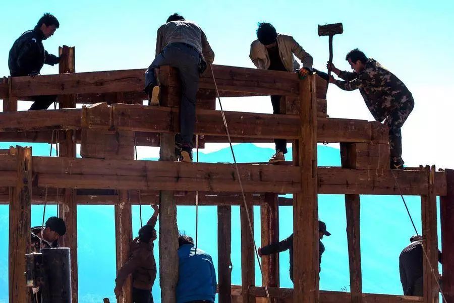 麗江·白馬里，千年古城化作最美背景