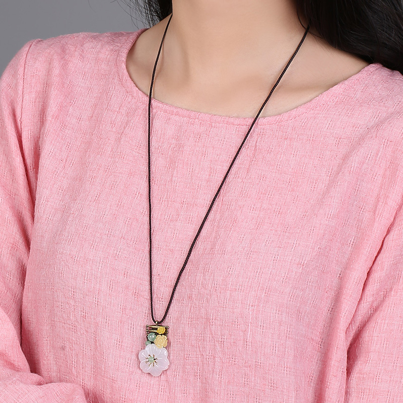 古風(fēng)花朵鎖骨鏈，竊瑩榮亭項(xiàng)鏈