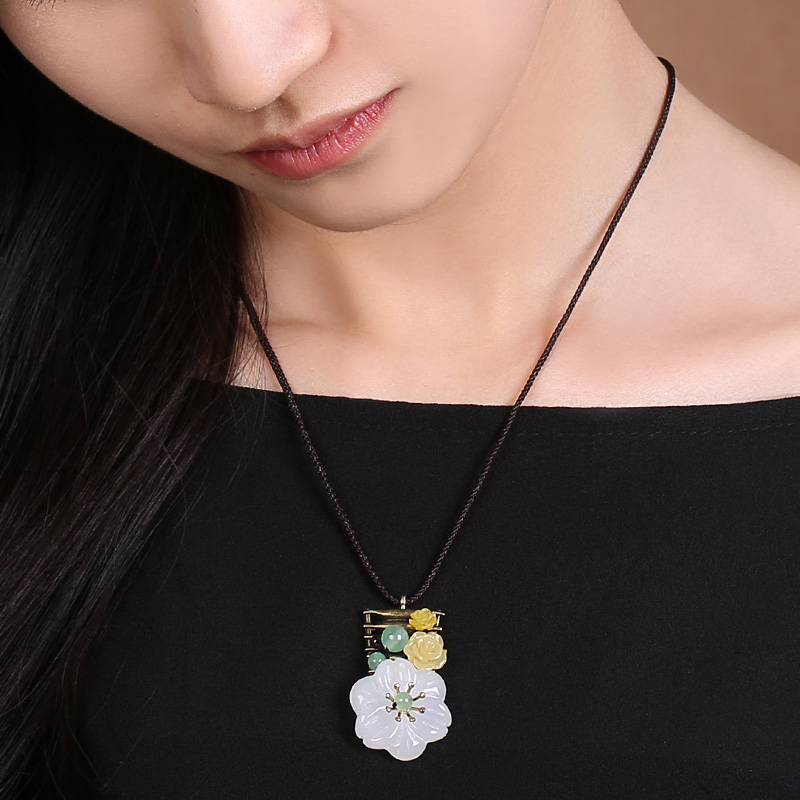 古風(fēng)花朵鎖骨鏈，竊瑩榮亭項(xiàng)鏈
