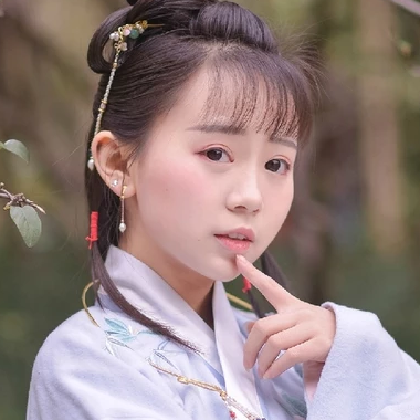 可愛漢服女生頭像，唯美古風真人頭像