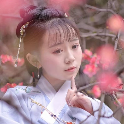 可愛漢服女生頭像，唯美古風真人頭像