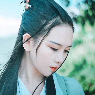 清風(fēng)徐來帶斗笠折扇女生頭像，唯美古風(fēng)頭像