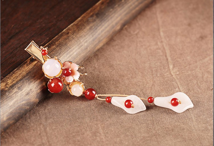 馬蹄蓮吊墜發(fā)夾，優(yōu)雅念初頭飾