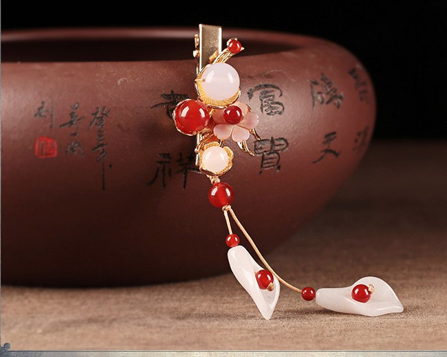 馬蹄蓮吊墜發(fā)夾，優(yōu)雅念初頭飾