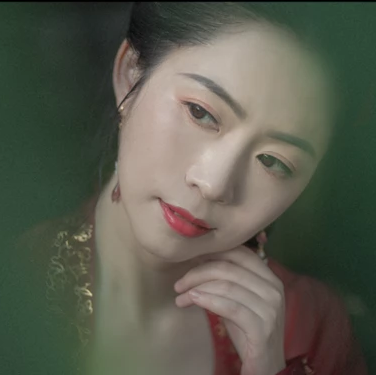 櫻桃紅衣古風頭像，嬌艷美人!