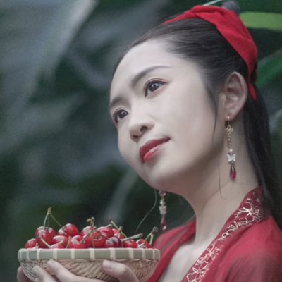櫻桃紅衣古風頭像，嬌艷美人!