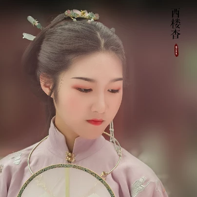 粉衣閨蜜古風(fēng)頭像，甜甜蜜蜜!