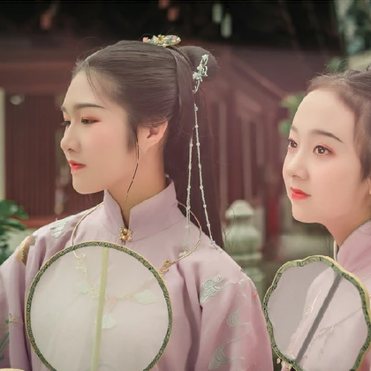 粉衣閨蜜古風(fēng)頭像，甜甜蜜蜜!