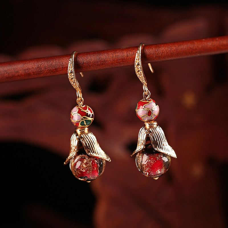 香艷欲滴的古風(fēng)耳環(huán)，煥發(fā)東方嬌雅風(fēng)情