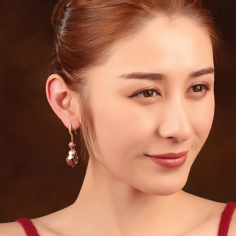 香艷欲滴的古風(fēng)耳環(huán)，煥發(fā)東方嬌雅風(fēng)情