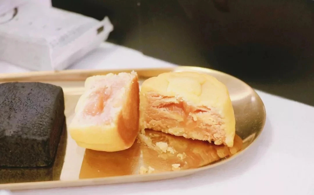 中秋月餅包裝設(shè)計(jì)，創(chuàng)意滿滿的包裝設(shè)計(jì)