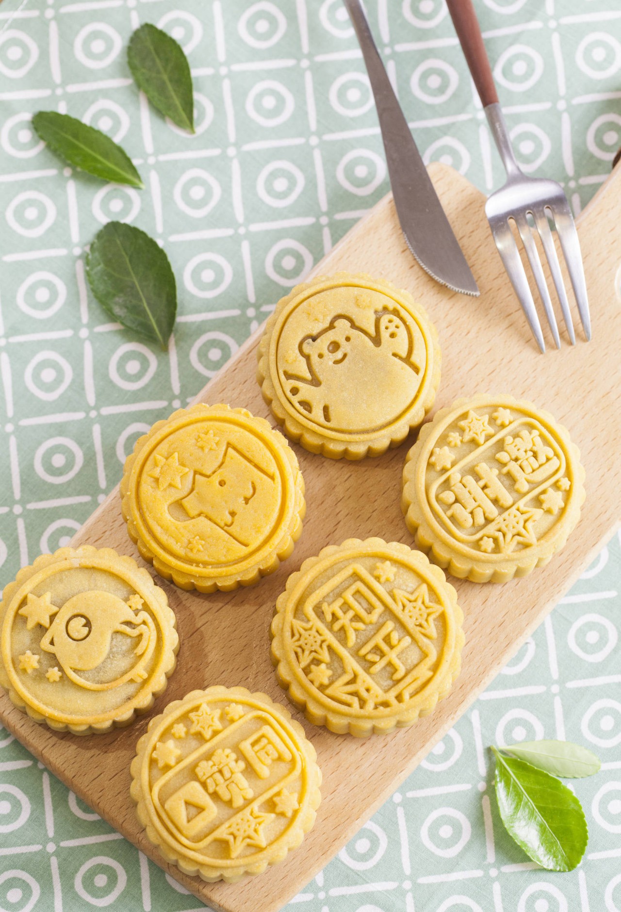 中秋月餅包裝設(shè)計(jì)，創(chuàng)意滿滿的包裝設(shè)計(jì)