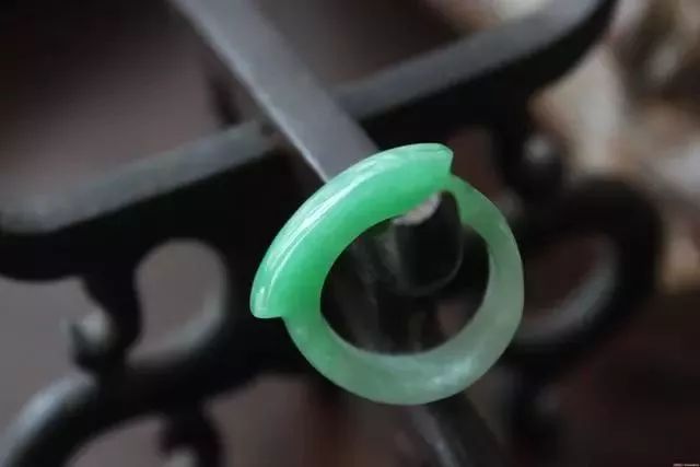 中國古代十大定情信物飾品，何以結(jié)恩情？