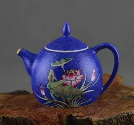 粉彩扒花工藝：細(xì)膩絕妙的陶瓷工藝！