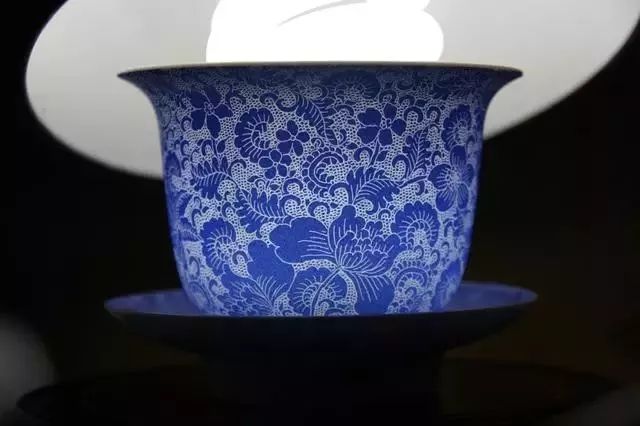 粉彩扒花工藝：細(xì)膩絕妙的陶瓷工藝！