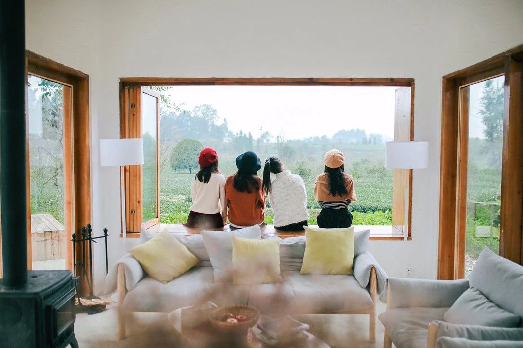 一所茶園里的民宿，過著鄉(xiāng)下悠閑愜意的日子