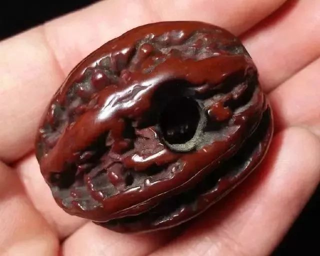 如何辨別真假核桃？五招辨別真假的方法