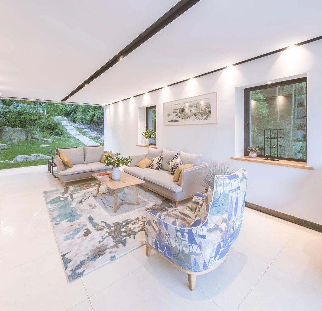 安吉·仁里息心廬，擁泉而居枕山而眠!