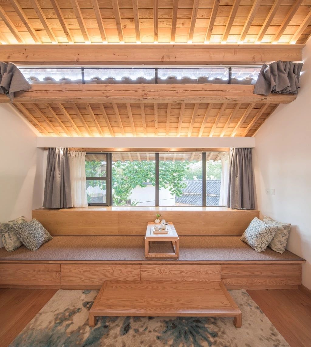 安吉·仁里息心廬，擁泉而居枕山而眠!