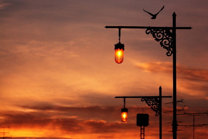 中式燈具之美，美燈配美景美哉