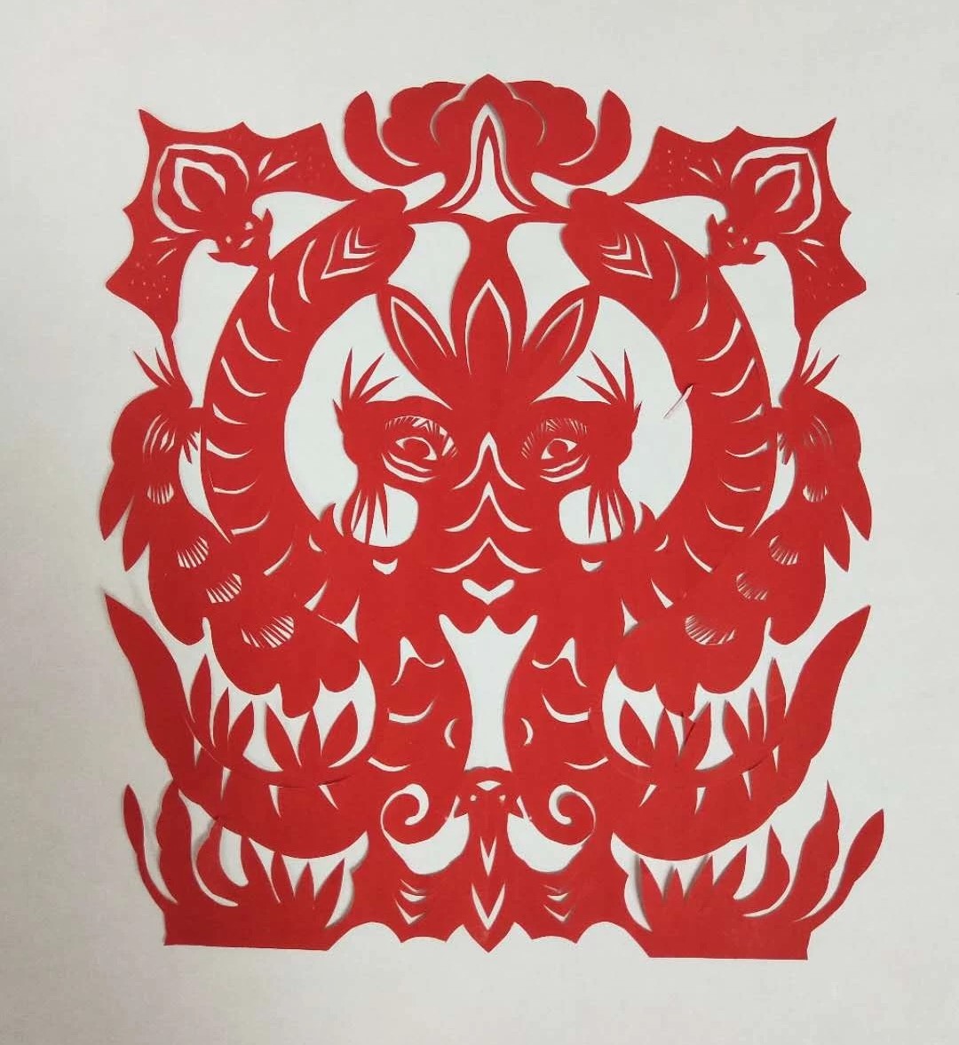 纖手巧剪妙生肖，韓春霞十二生肖剪紙作品