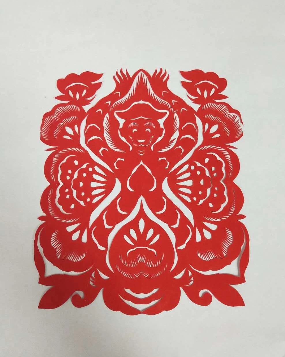 纖手巧剪妙生肖，韓春霞十二生肖剪紙作品