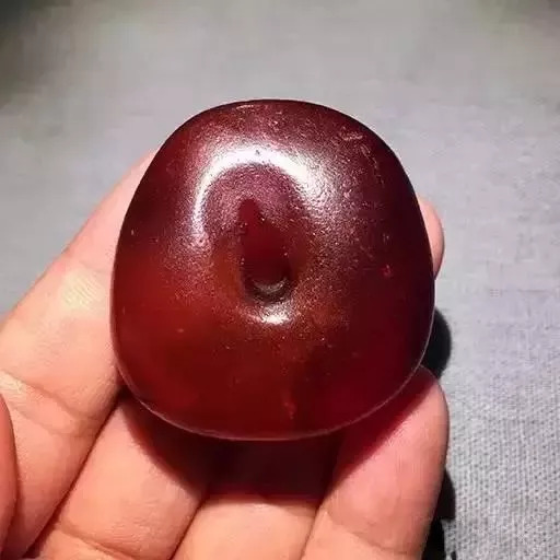 解析老蜜蠟的蠟質(zhì)大全，帶你全面了解蜜蠟種類