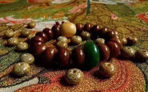 如何盤出包漿星月菩提？驚艷菩提包漿的全過程