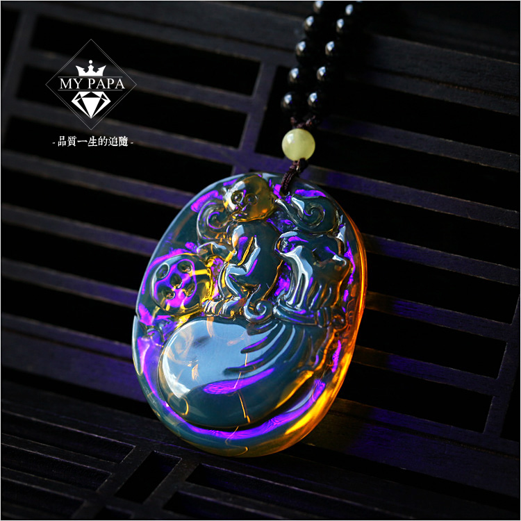 天然藍(lán)珀吊墜黑瑪瑙項(xiàng)鏈