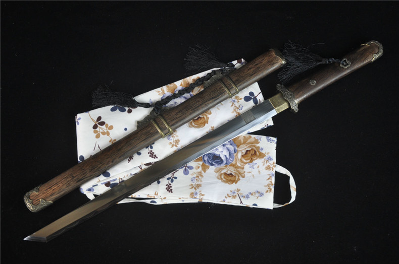 繡春刀、唐刀與雁翎刀（繡春刀兵器圖片)